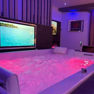 Appartement Chic & Jacuzzi, Givors